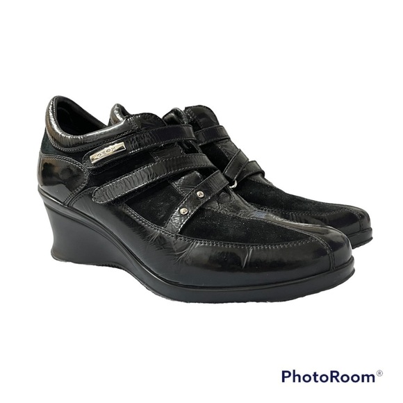 GEOX Janice Patent Leather and Suede Wedge Shoes Size 7.5 - Picture 1 of 8